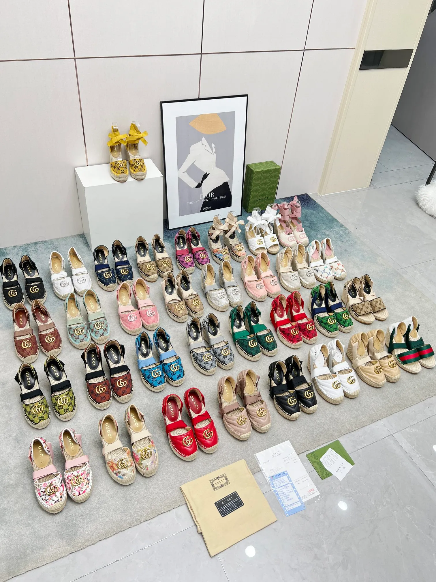 👟👟Ex-factory price 440👟👟 GUCCI wedge fisherman sandals, thick-soled straw, high-end quality, fabric: double G fabric, electric embroidery, lining: mixed sheepskin lining, yardage: 35 ~ 42, color: light blue. Dear new and old customers, the picture has been updated, please transfer the image to change. The upgraded version of the wedge heel currently has more than 40 colors. Transfer the image and sell it.